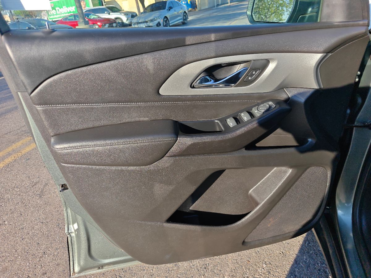 Chevrolet Traverse photo 22