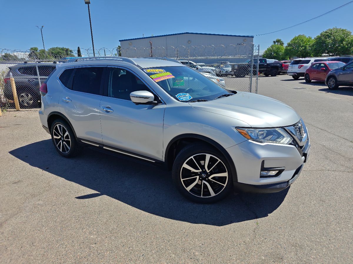 Nissan Rogue photo 2