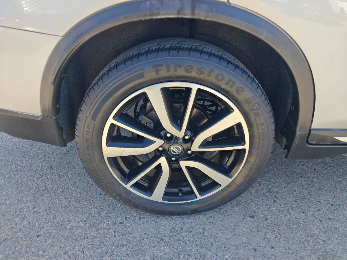 Nissan Rogue photo 9