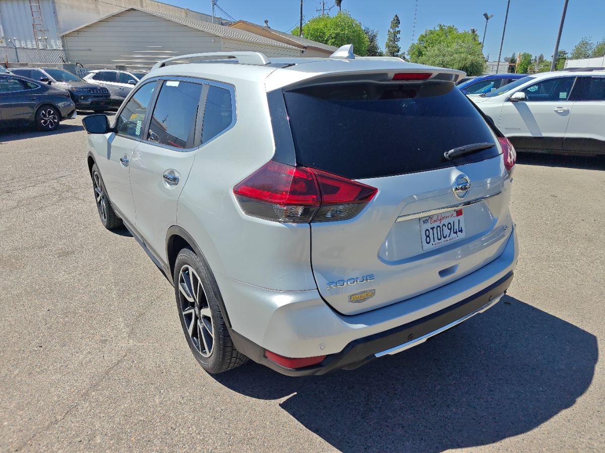Nissan Rogue photo 12