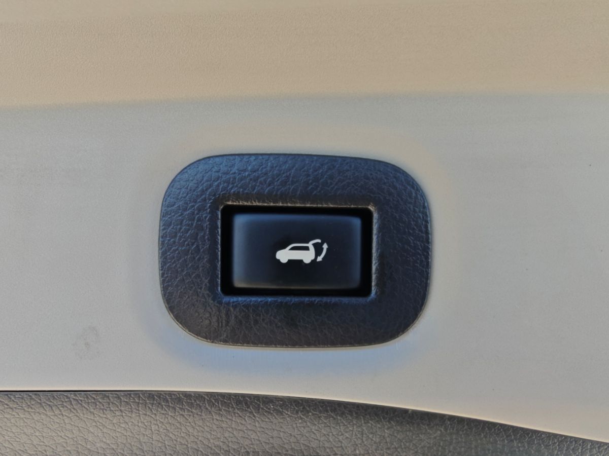 Nissan Rogue photo 15