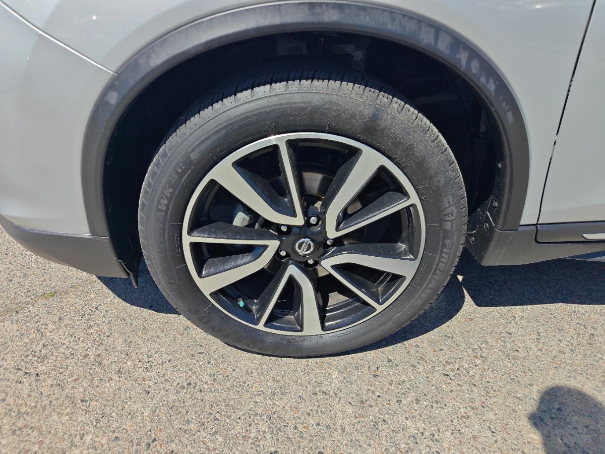 Nissan Rogue photo 17