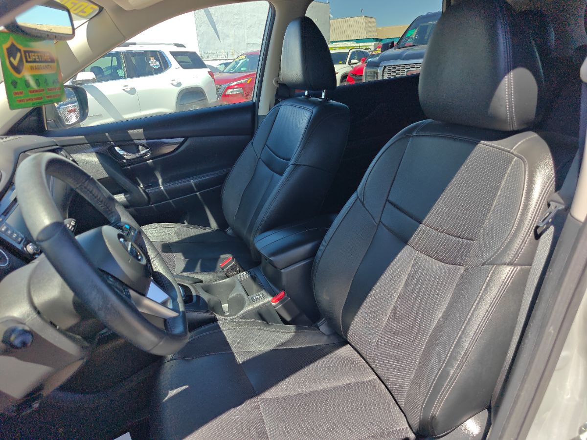 Nissan Rogue photo 24