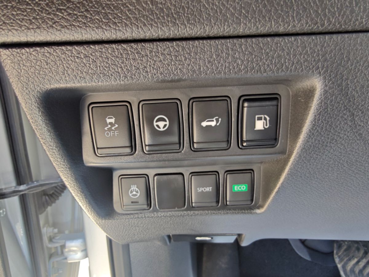 Nissan Rogue photo 26