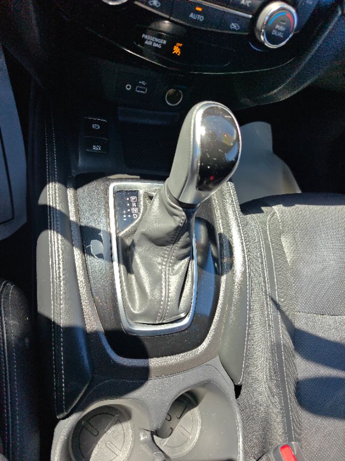 Nissan Rogue photo 32