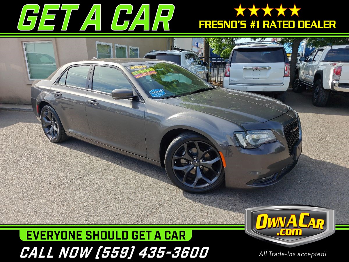2023 Chrysler 300 S's photo