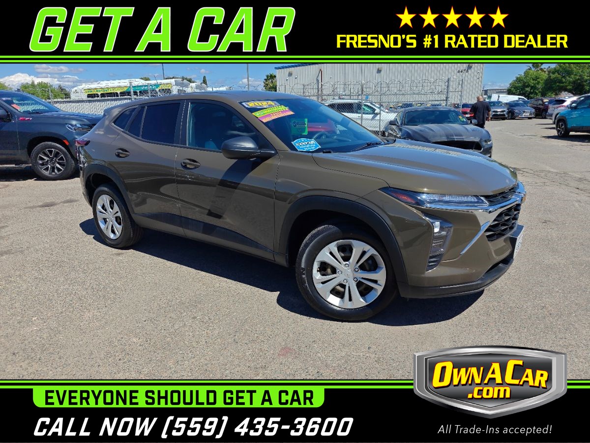 2024 Chevrolet Trax LS's photo