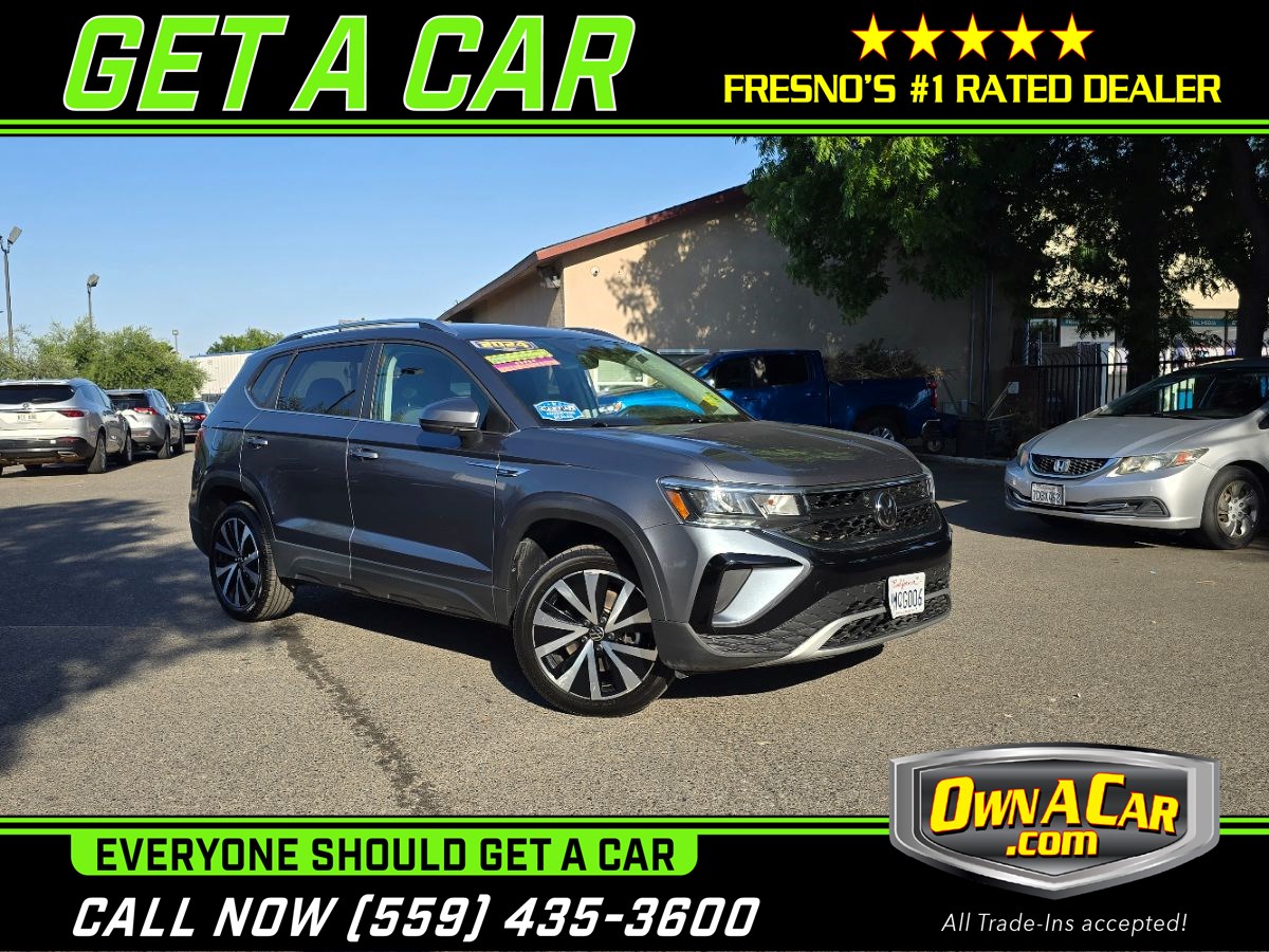 2024 Volkswagen Taos 1.5T SE's photo