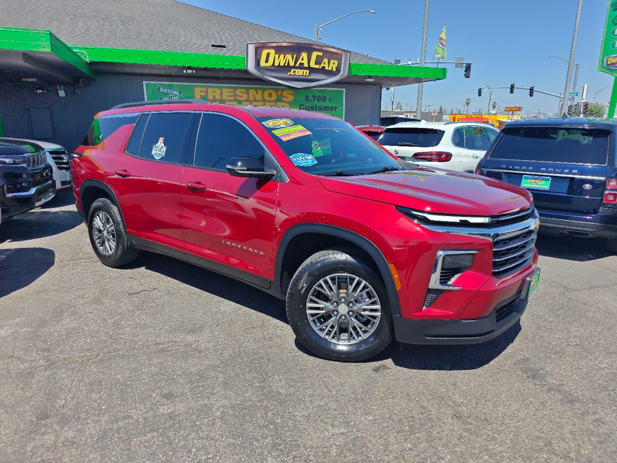 Chevrolet Traverse photo 2