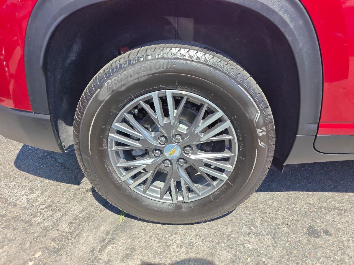 Chevrolet Traverse photo 9