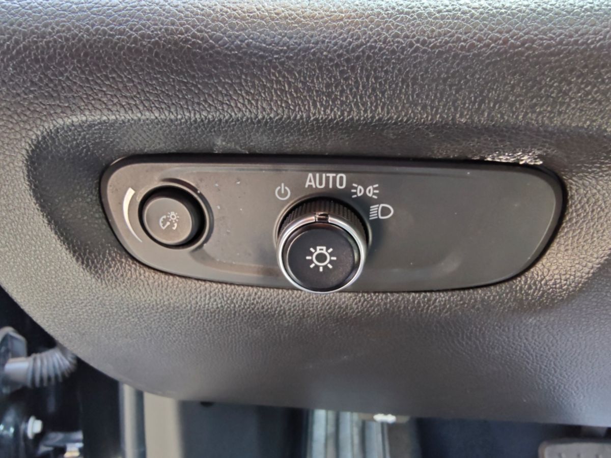 Chevrolet Traverse photo 25