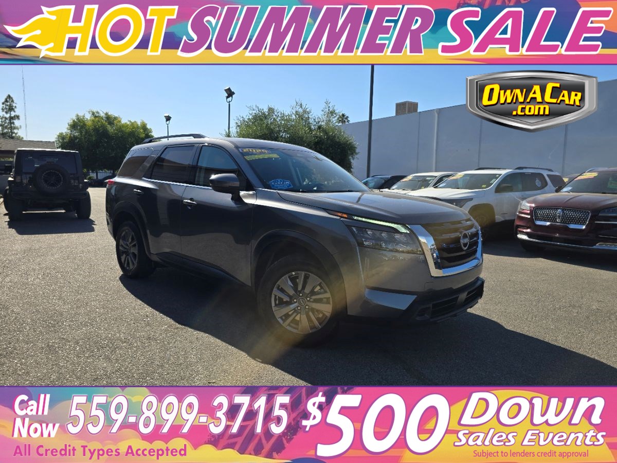 2025 Nissan Pathfinder SV