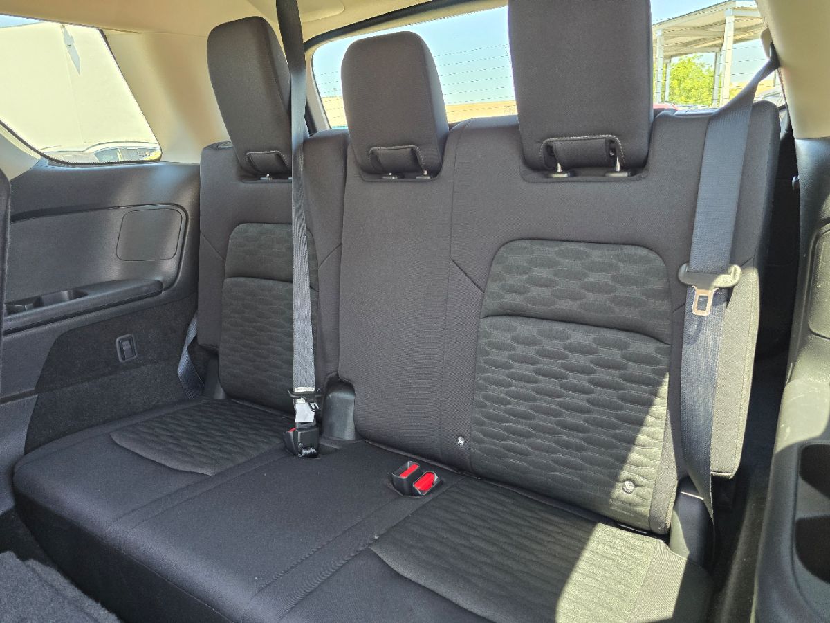 Nissan Pathfinder photo 11