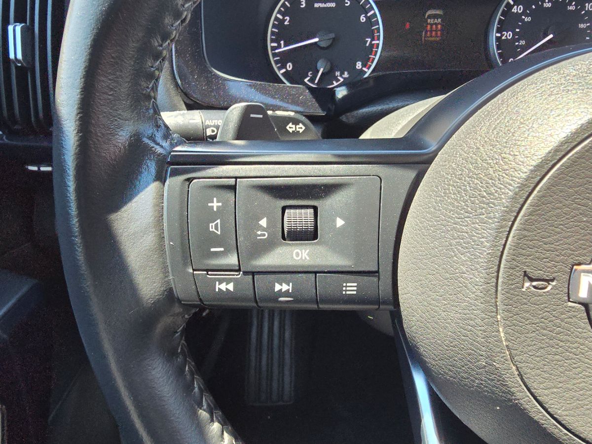 Nissan Pathfinder photo 15