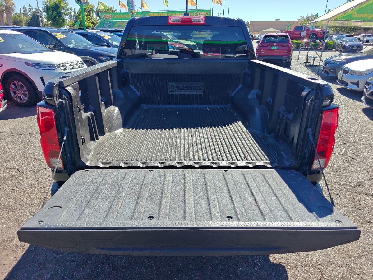 Chevrolet Colorado photo 14