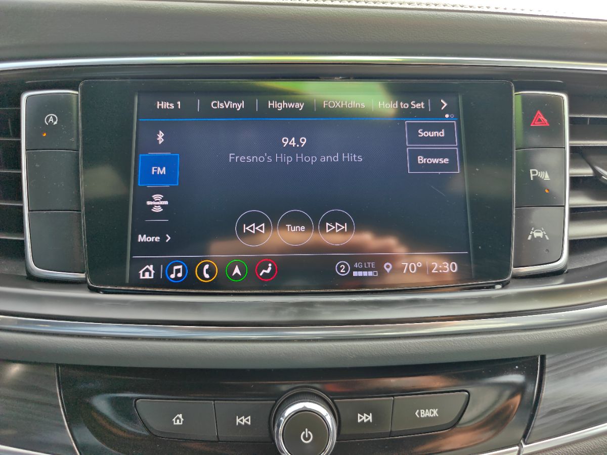 Buick Enclave photo 34