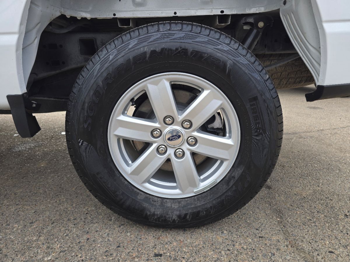 Ford F-150 photo 19