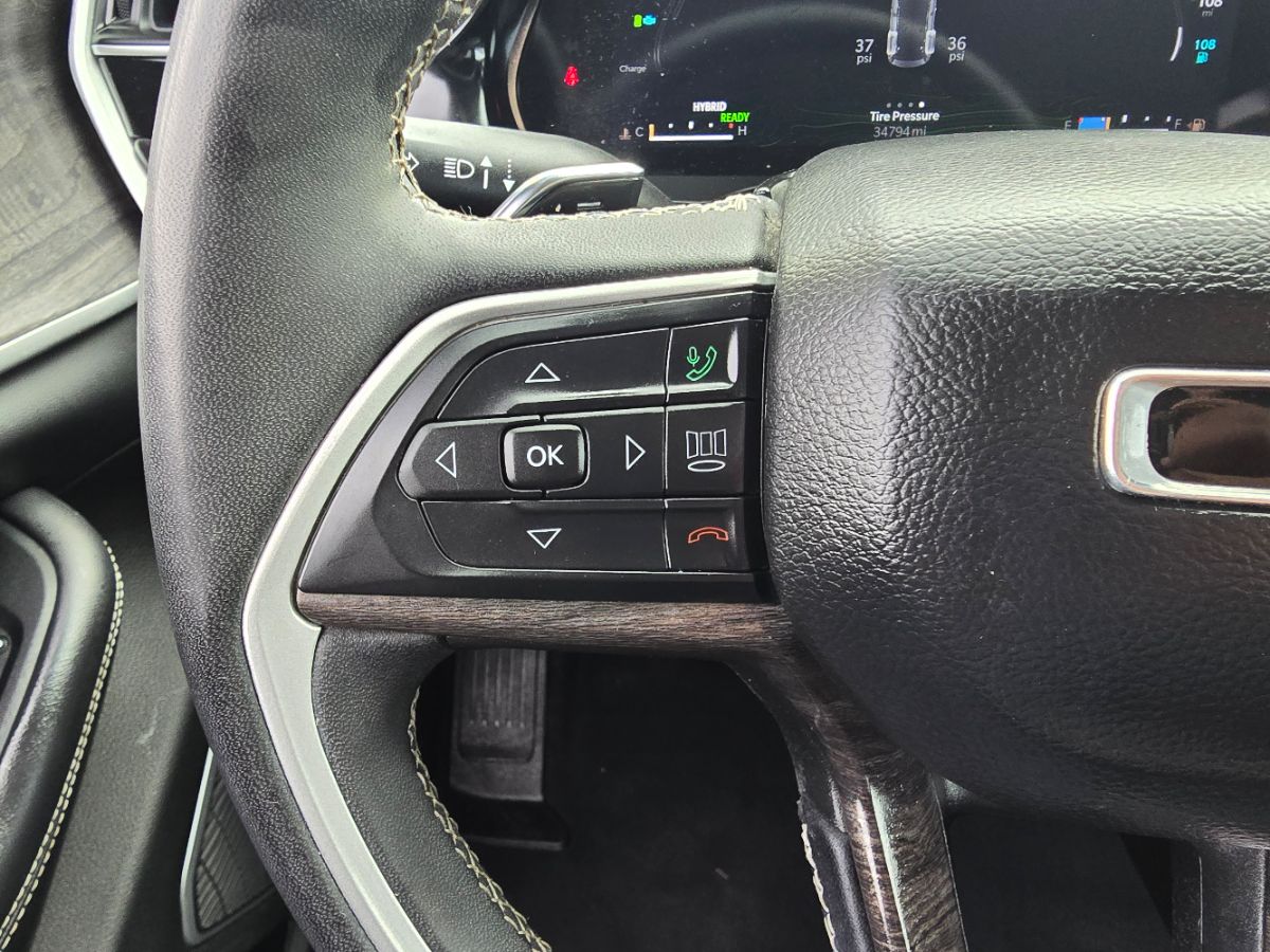 Jeep Grand Cherokee photo 15