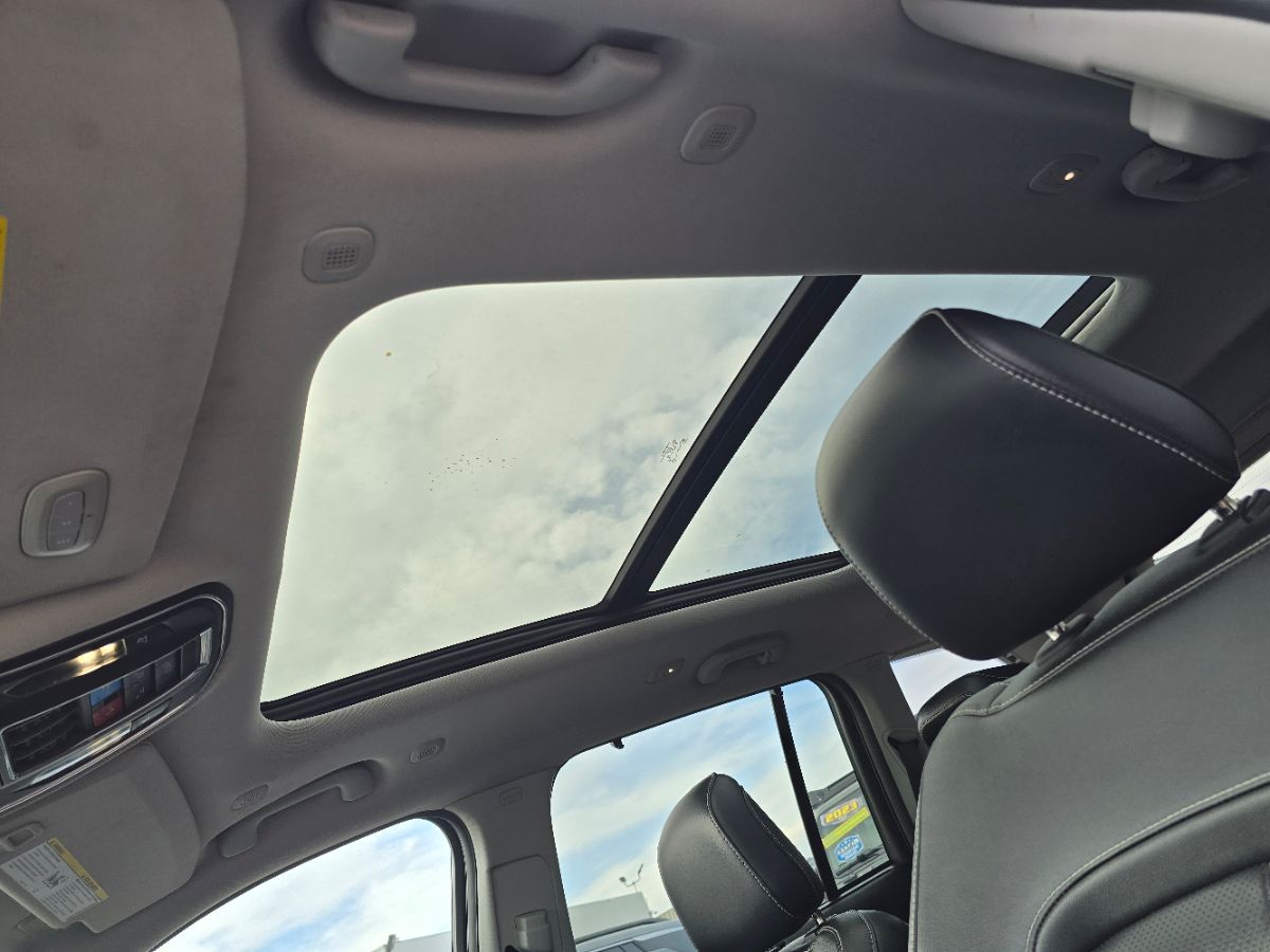 Jeep Grand Cherokee photo 21