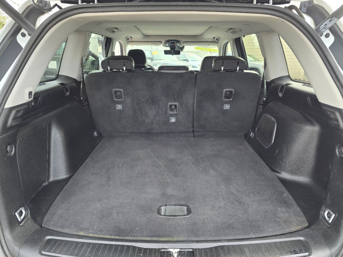 Jeep Grand Cherokee photo 28