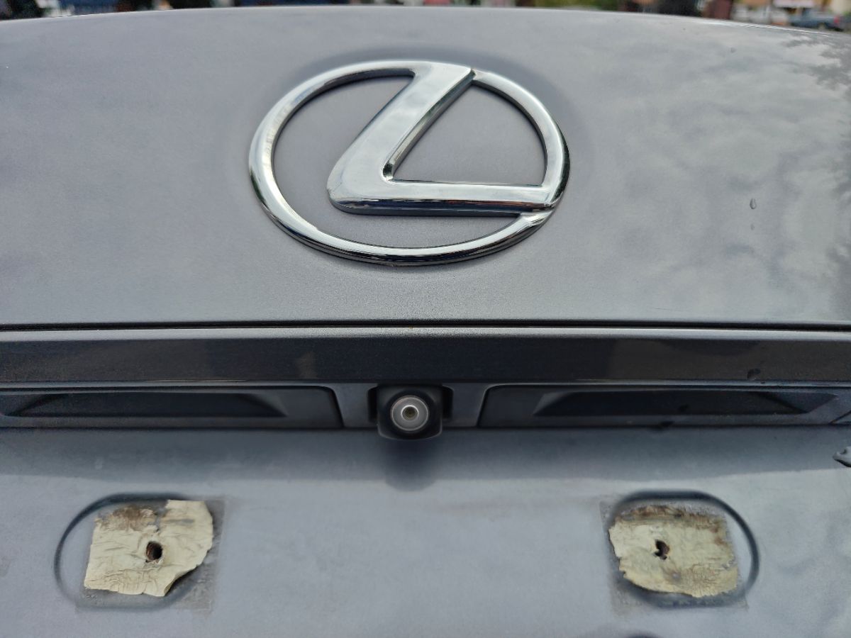 Lexus IS photo 13
