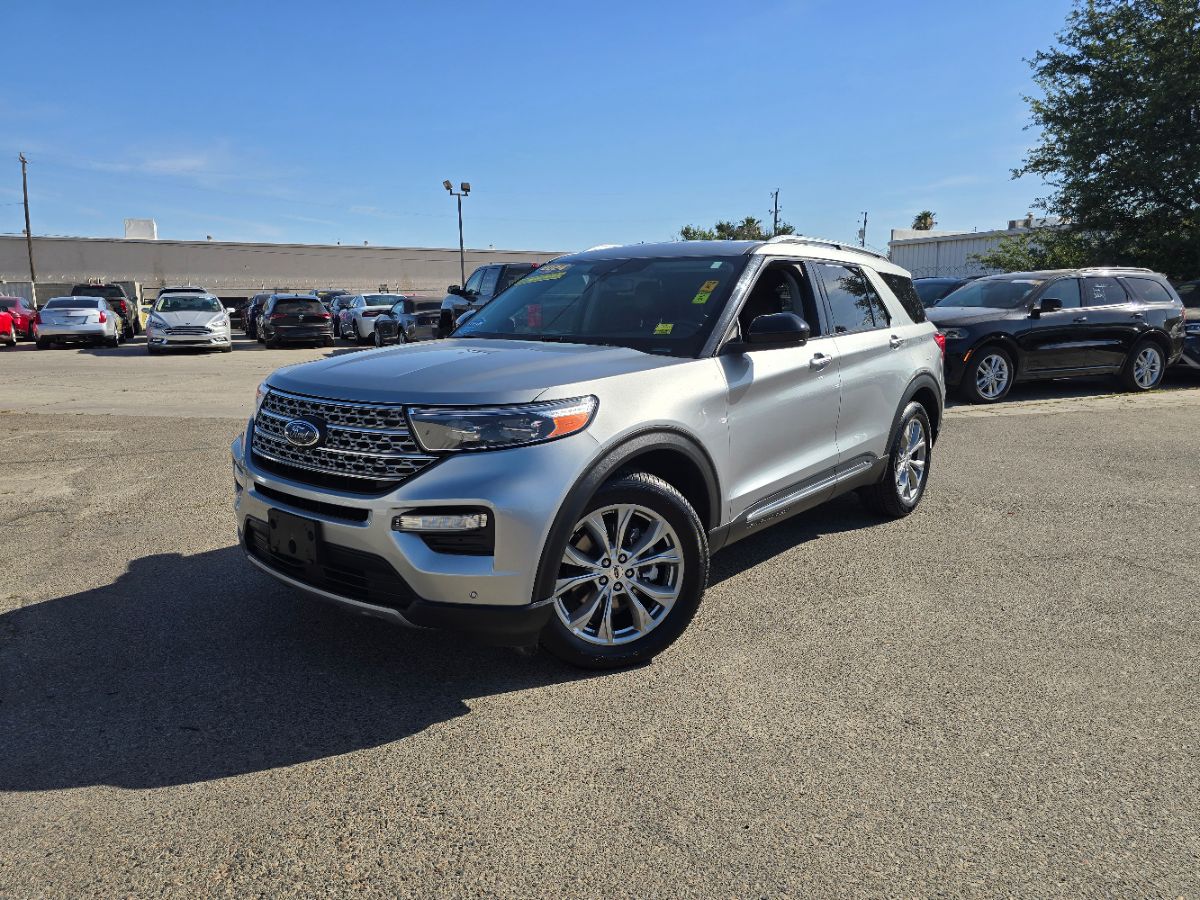 Ford Explorer photo 3