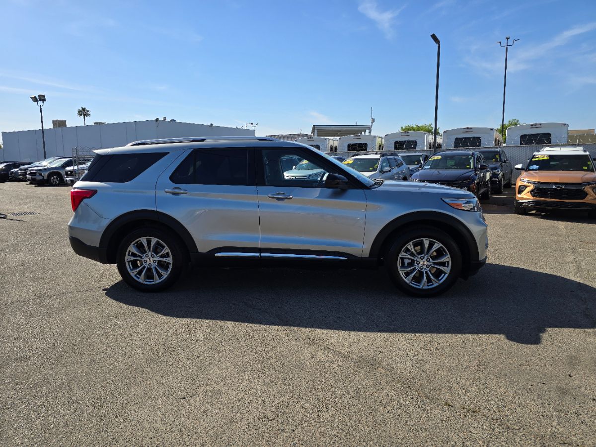 Ford Explorer photo 6