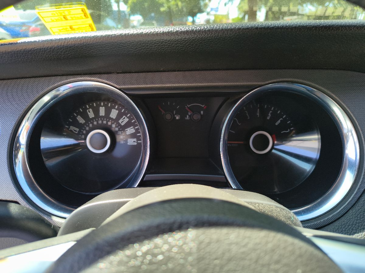 Ford Mustang photo 12