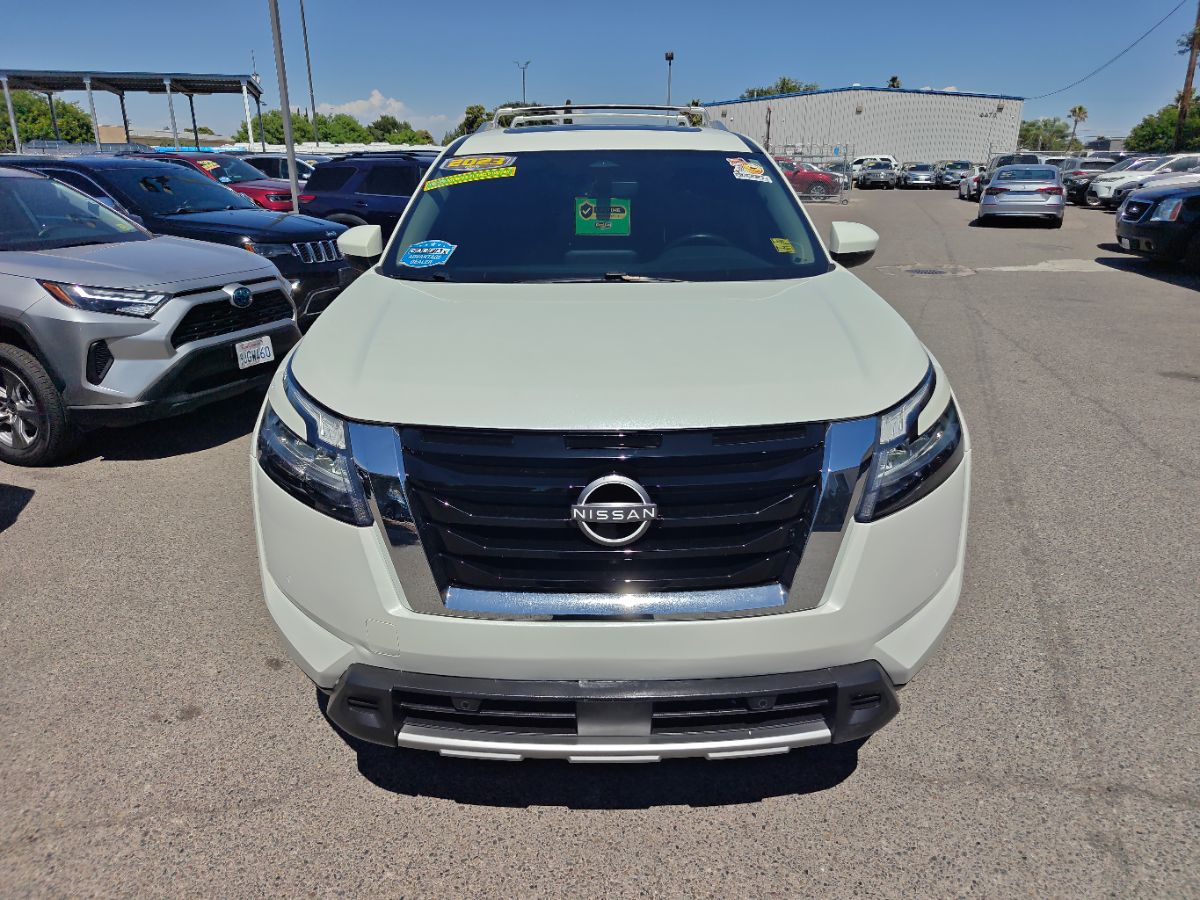 Nissan Pathfinder photo 6