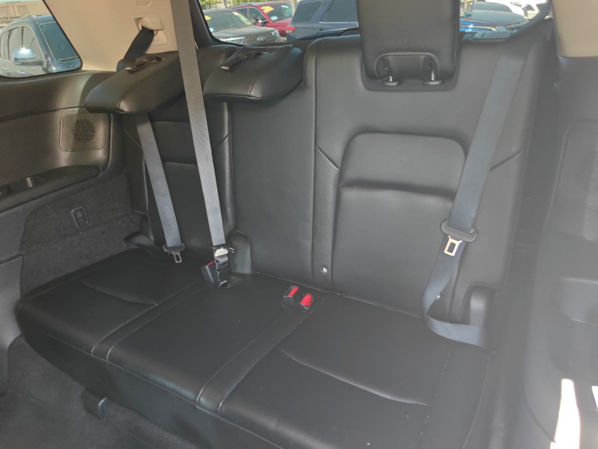 Nissan Pathfinder photo 18