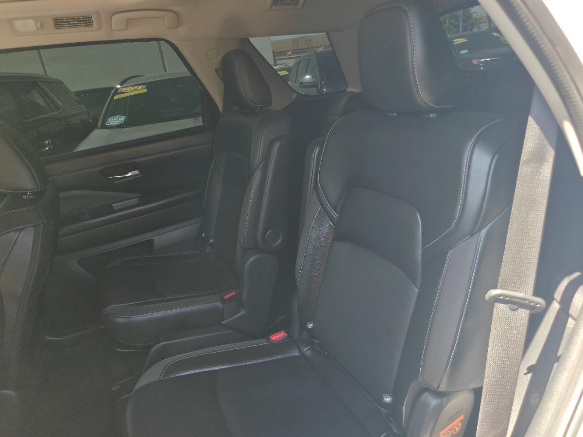 Nissan Pathfinder photo 19