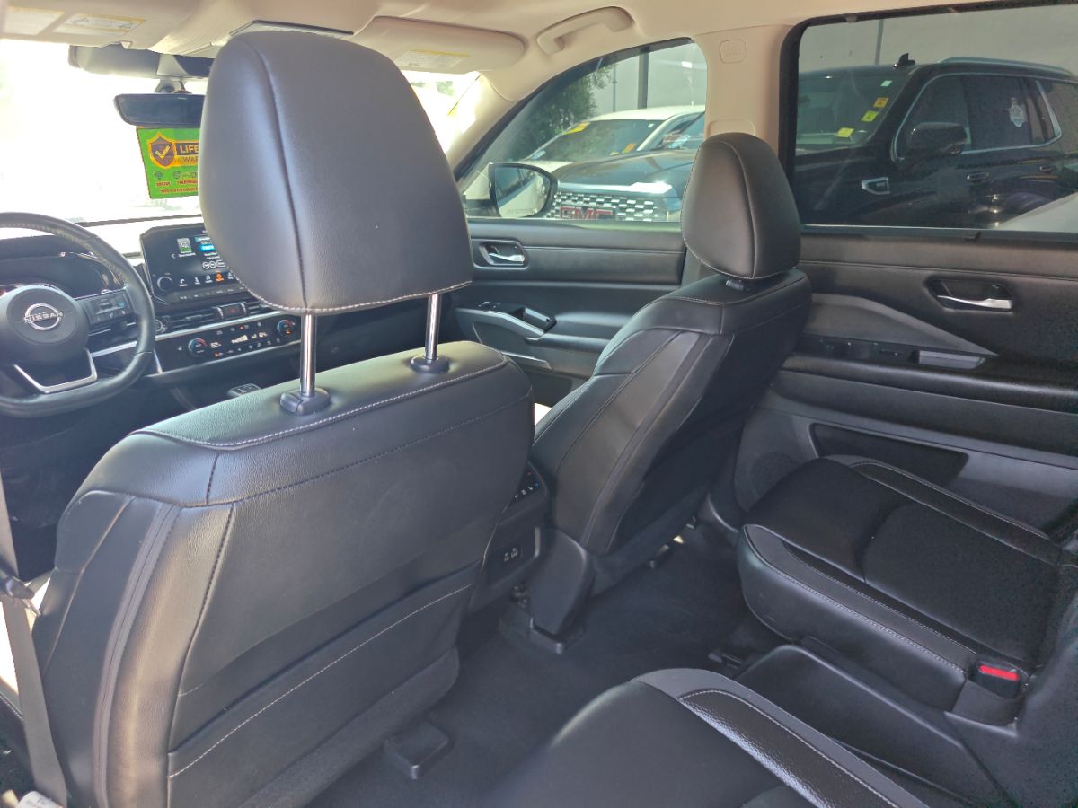Nissan Pathfinder photo 20