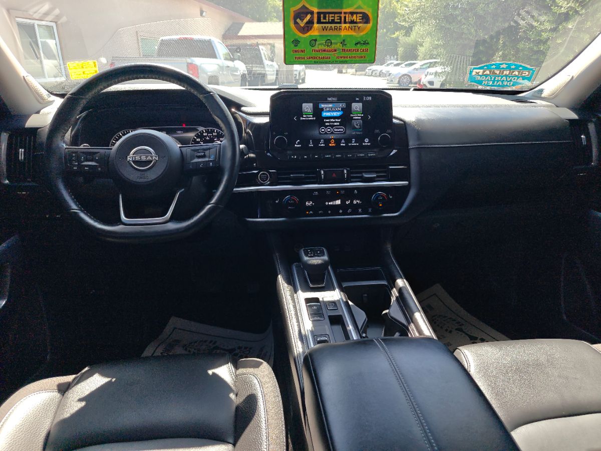 Nissan Pathfinder photo 21