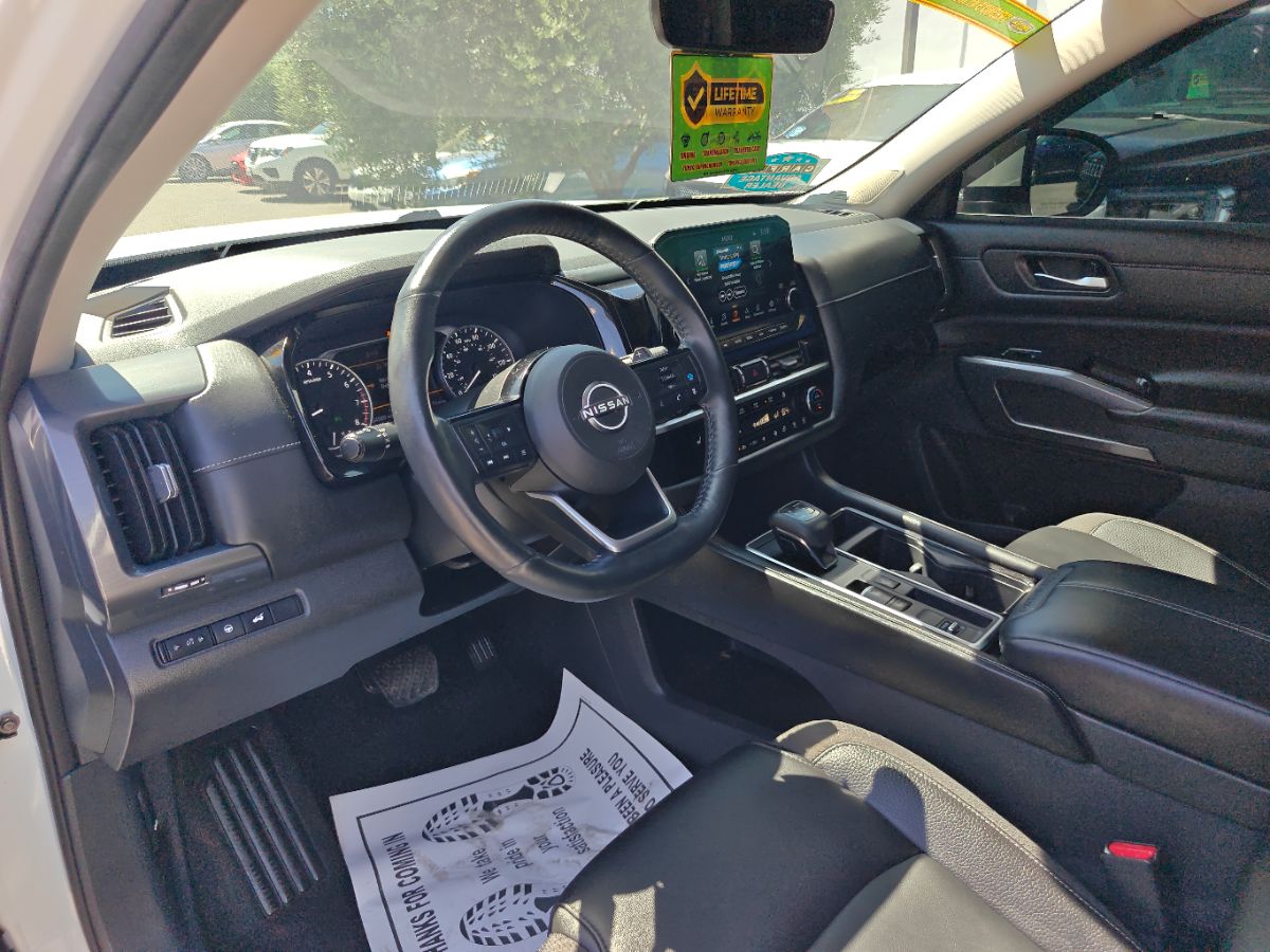 Nissan Pathfinder photo 25