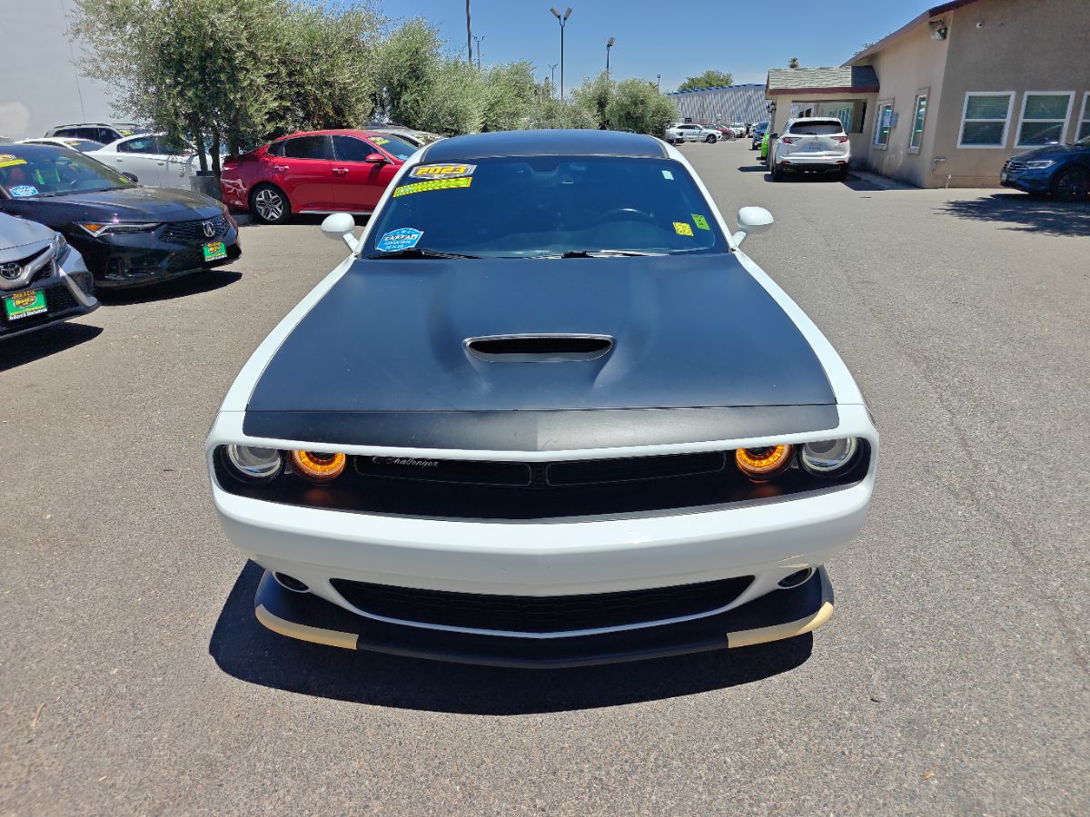 Dodge Challenger photo 6