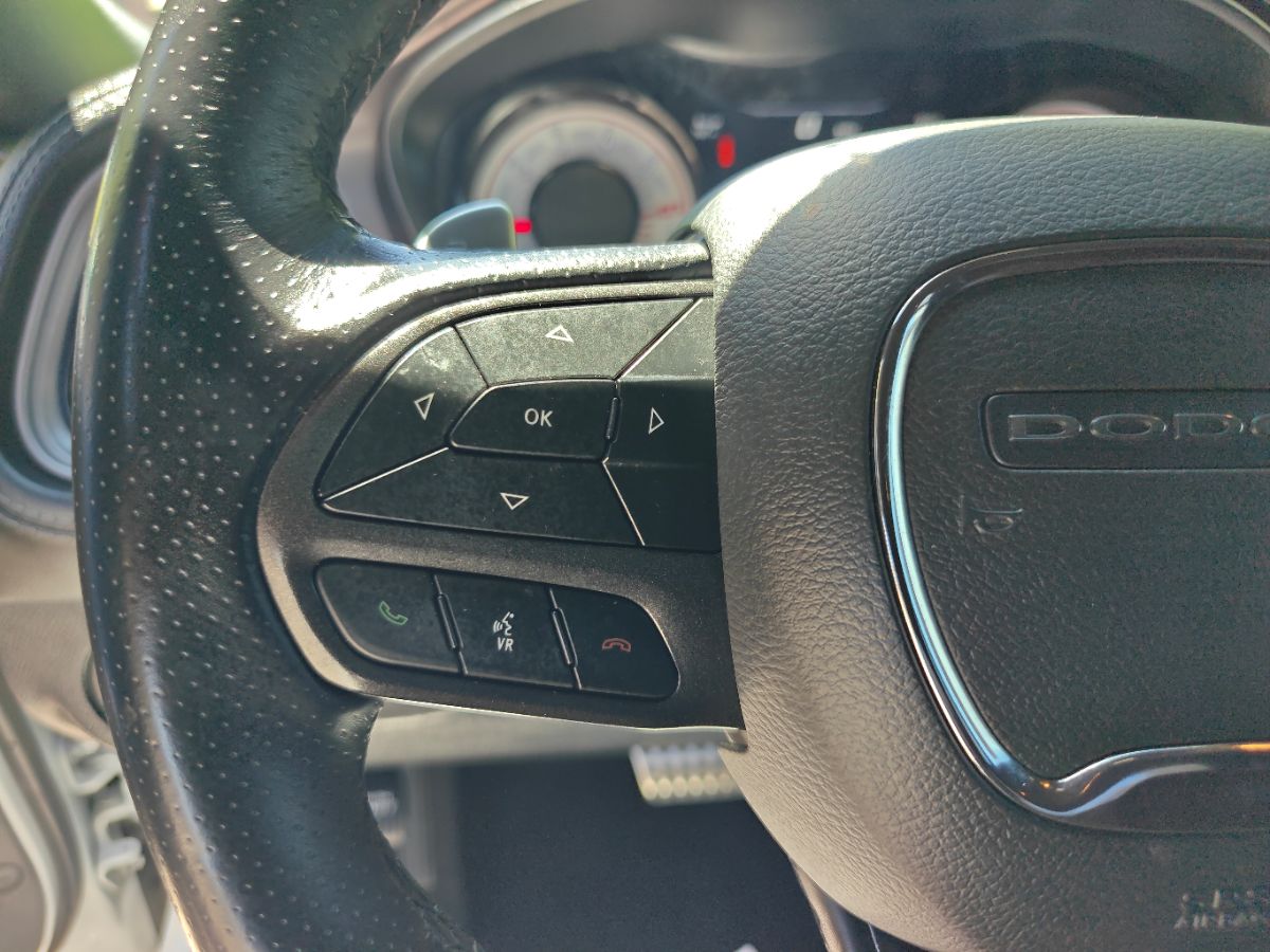 Dodge Challenger photo 25