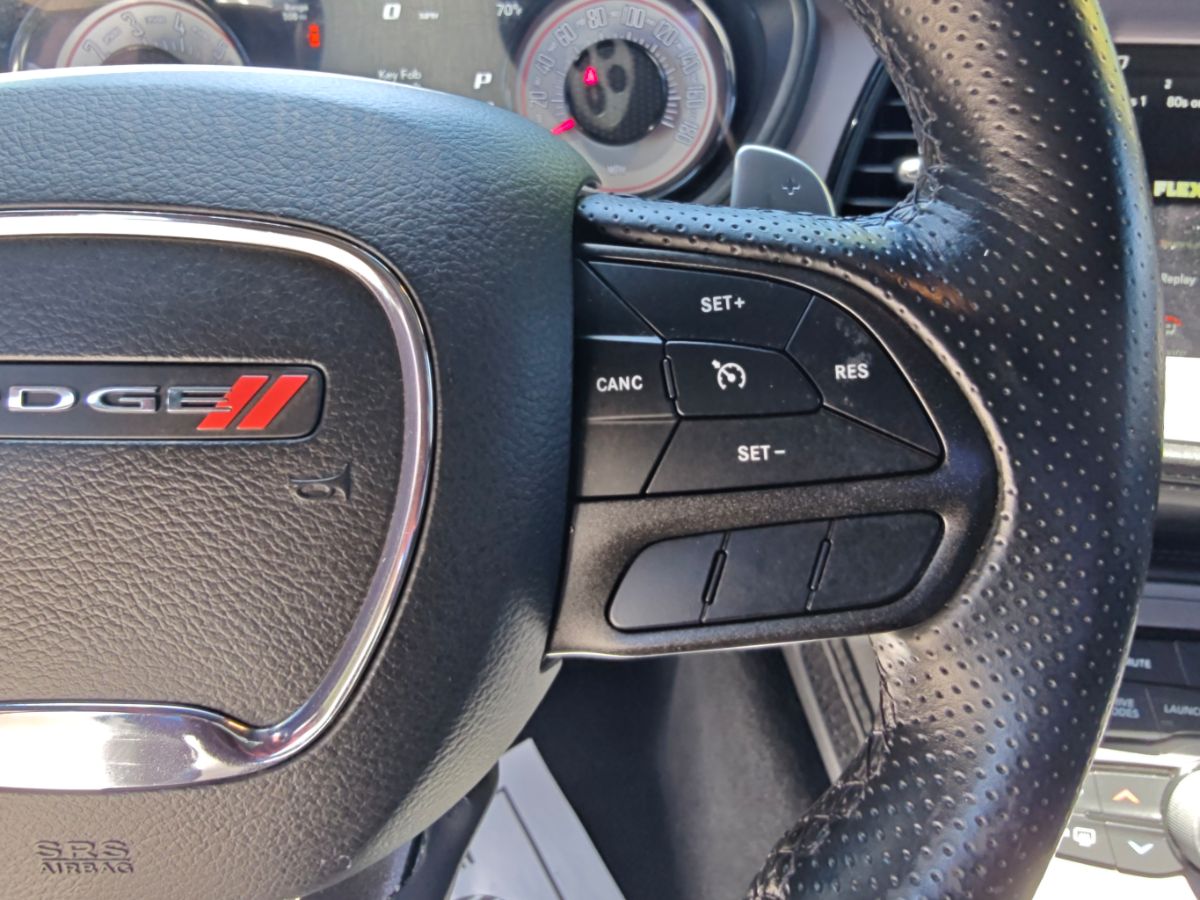 Dodge Challenger photo 26