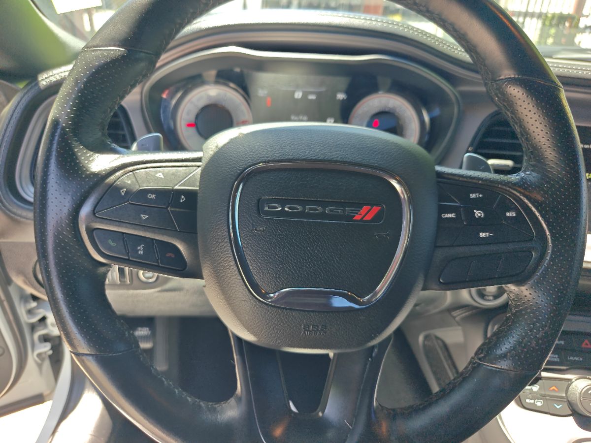 Dodge Challenger photo 27
