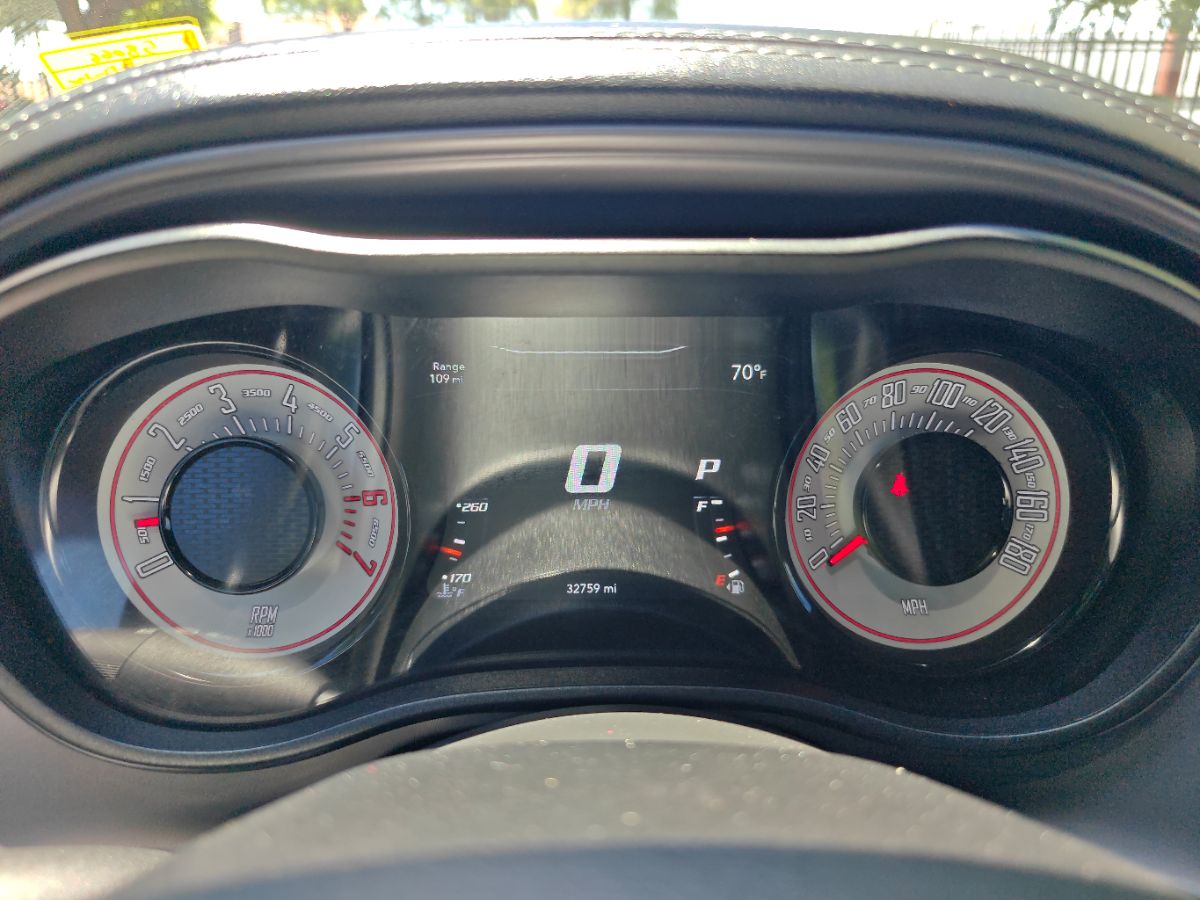 Dodge Challenger photo 28