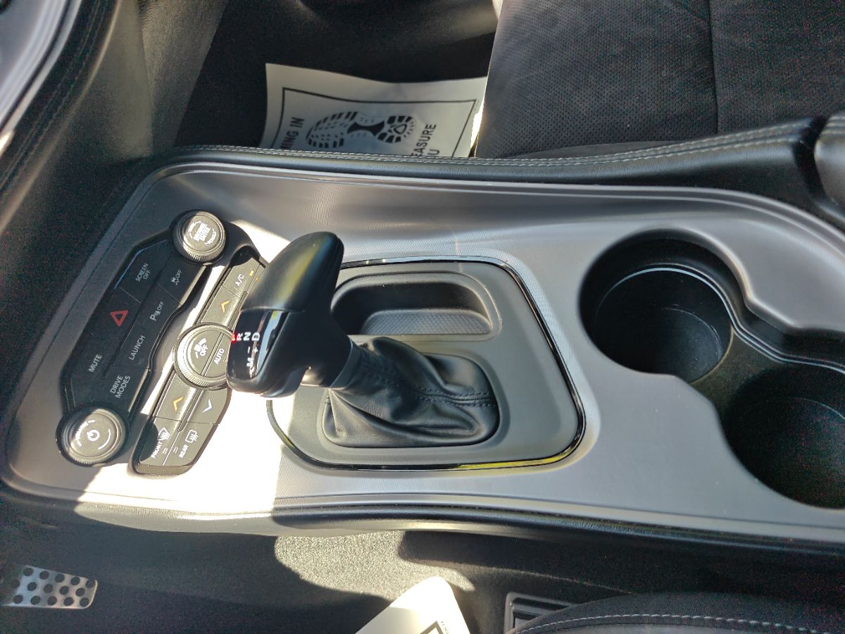 Dodge Challenger photo 31