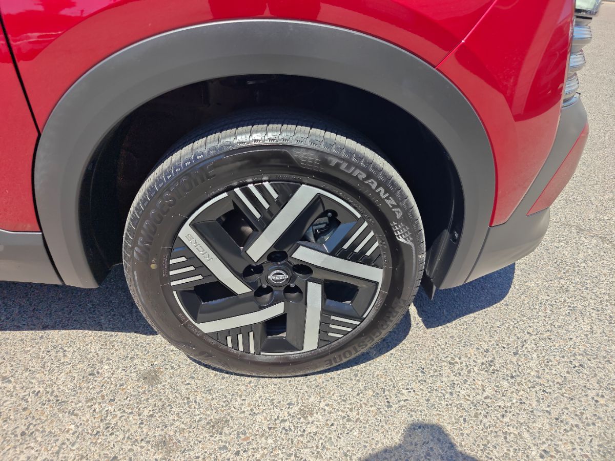Nissan Kicks photo 8