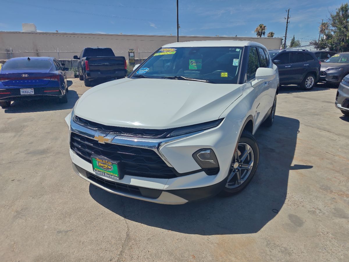 Chevrolet Blazer photo 4