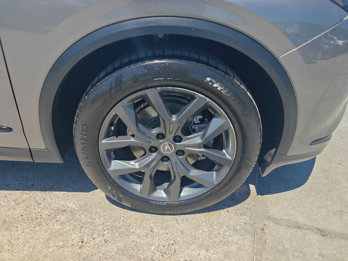 Acura MDX photo 8