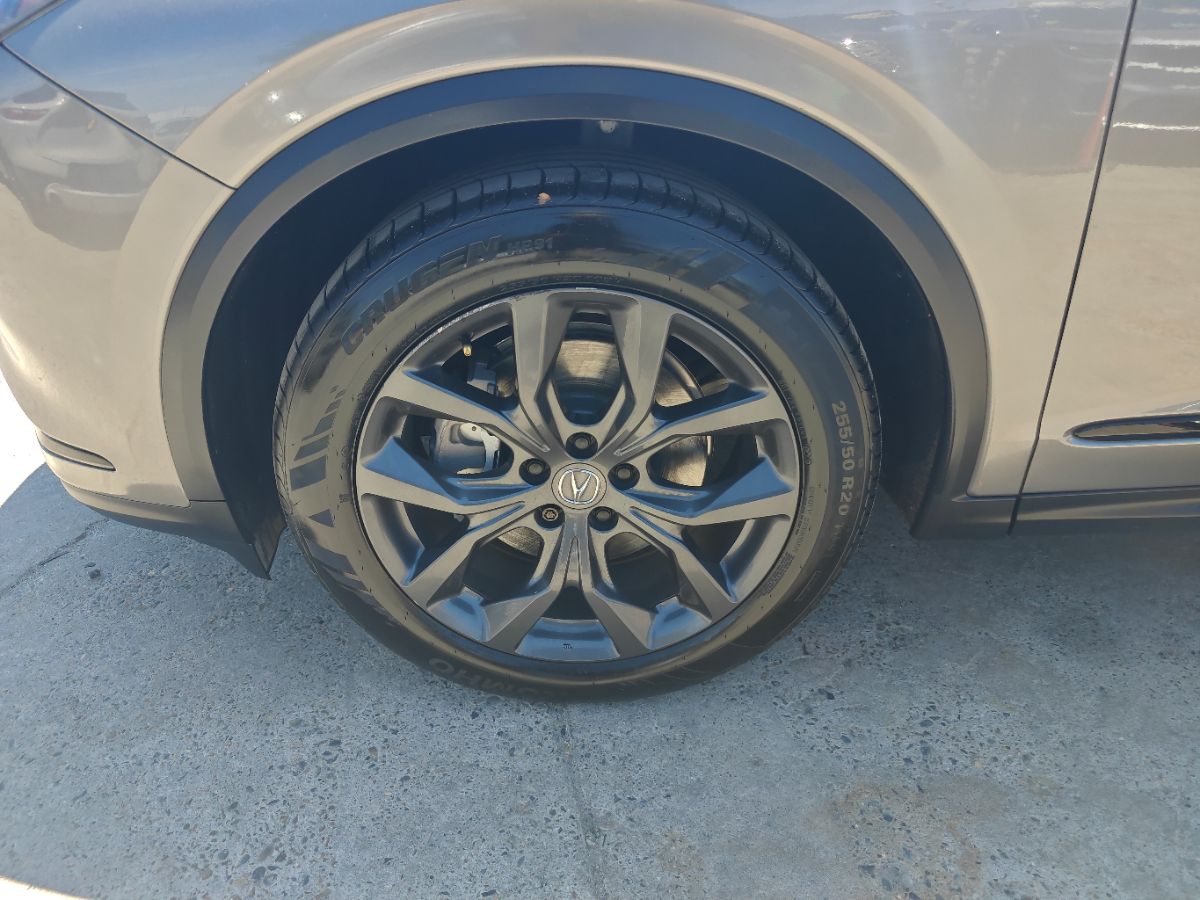 Acura MDX photo 16