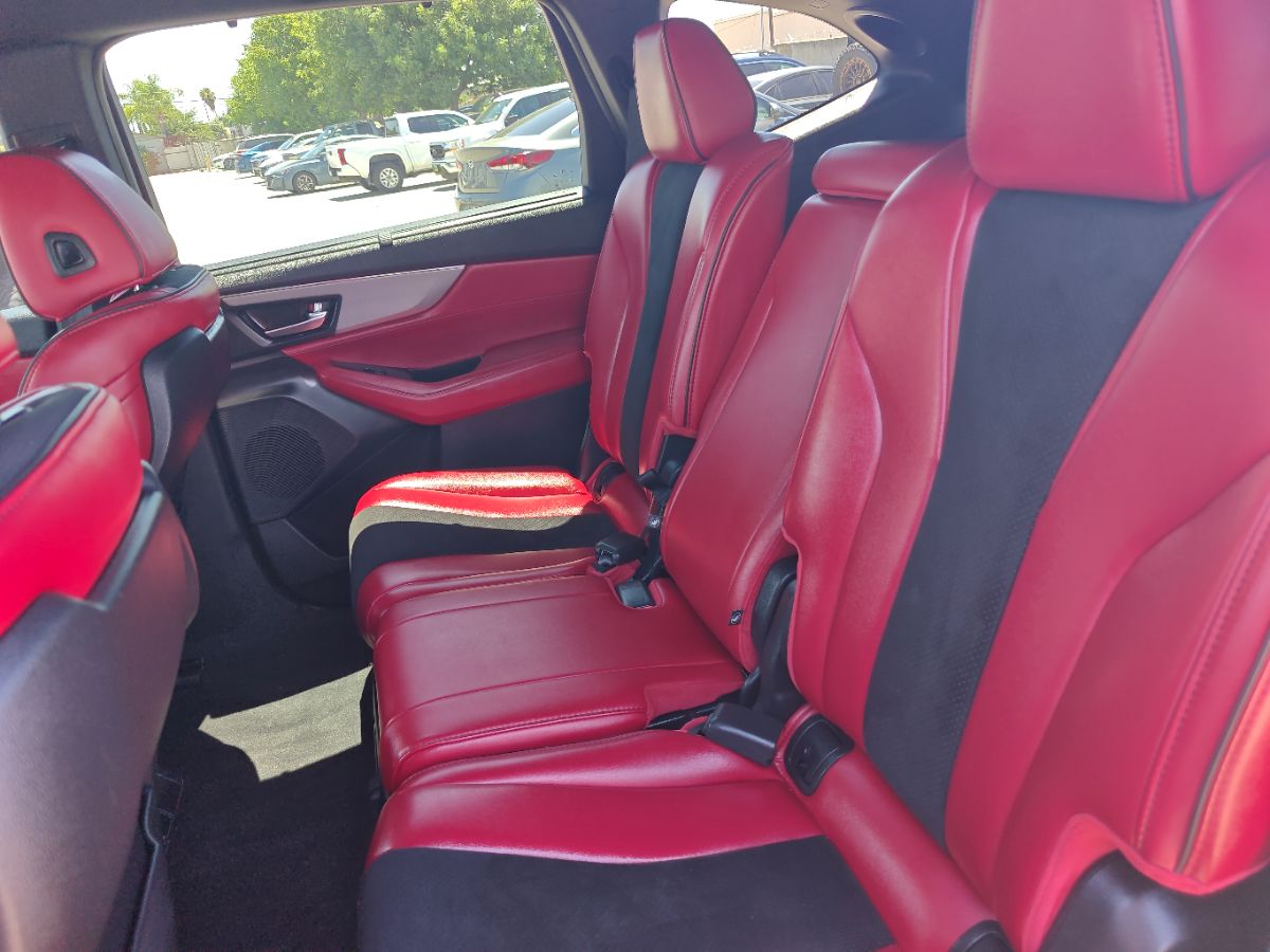 Acura MDX photo 18