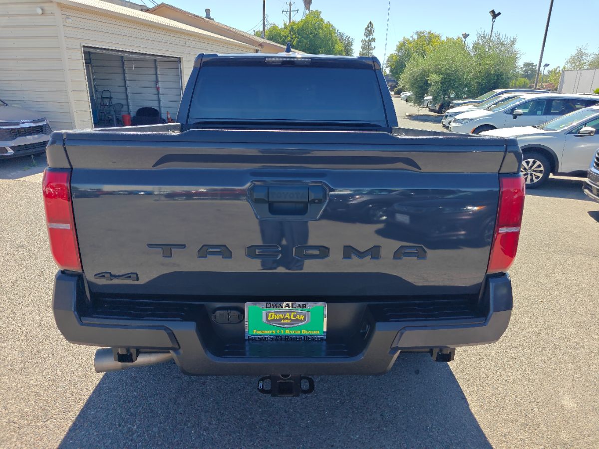 Toyota Tacoma photo 11