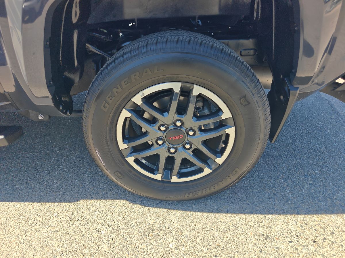 Toyota Tacoma photo 15