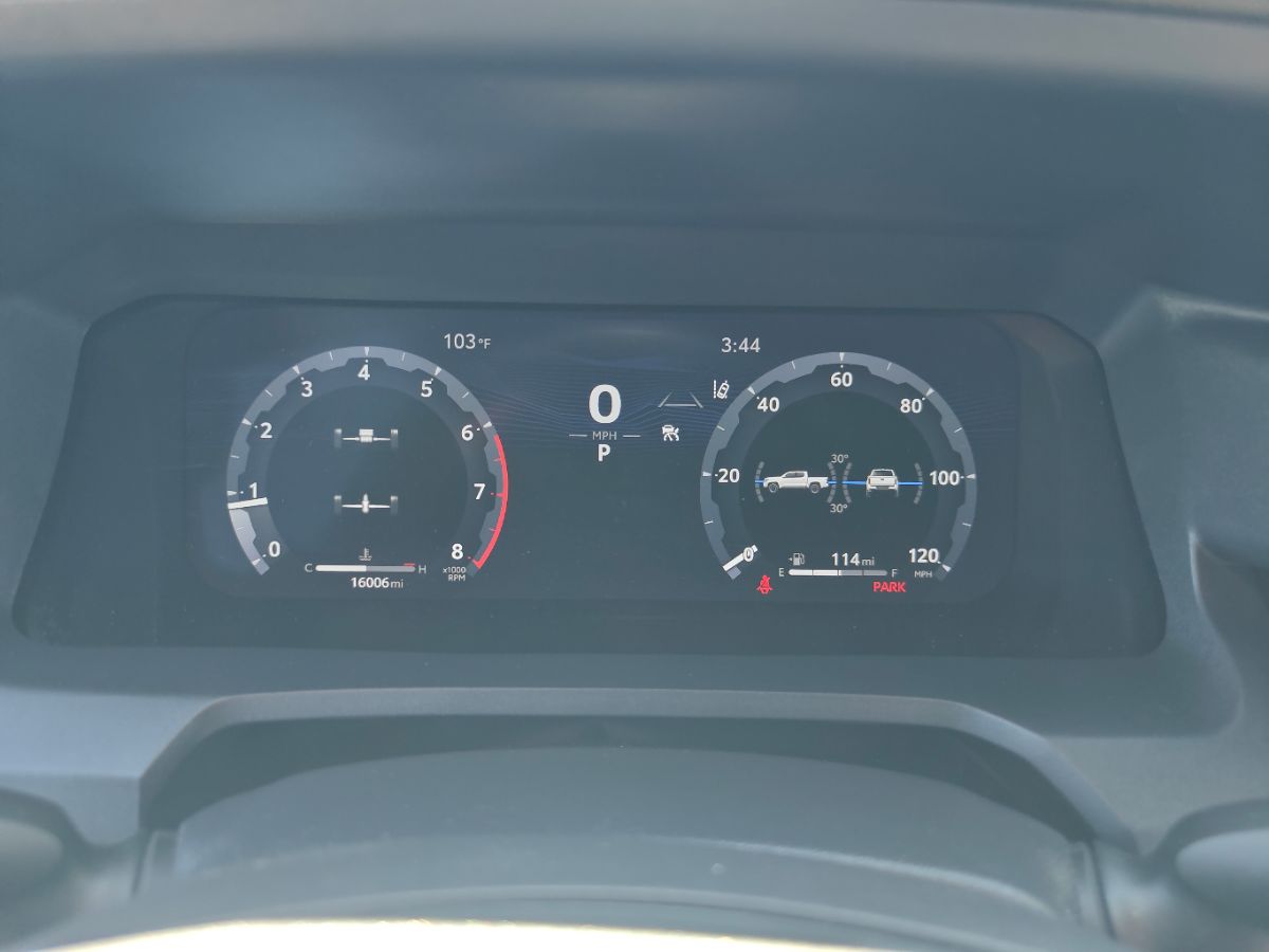 Toyota Tacoma photo 28
