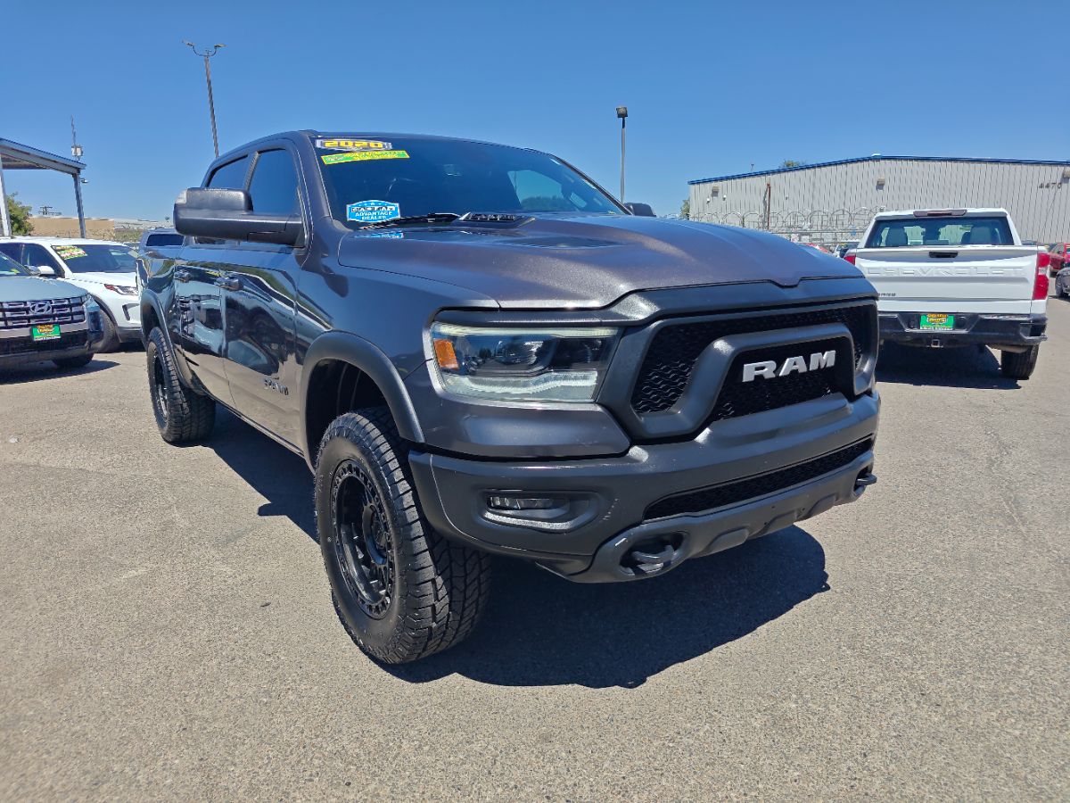 View vehicle photo 7