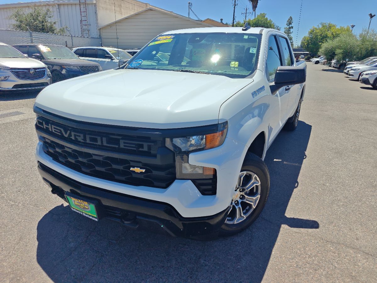 View vehicle photo 4